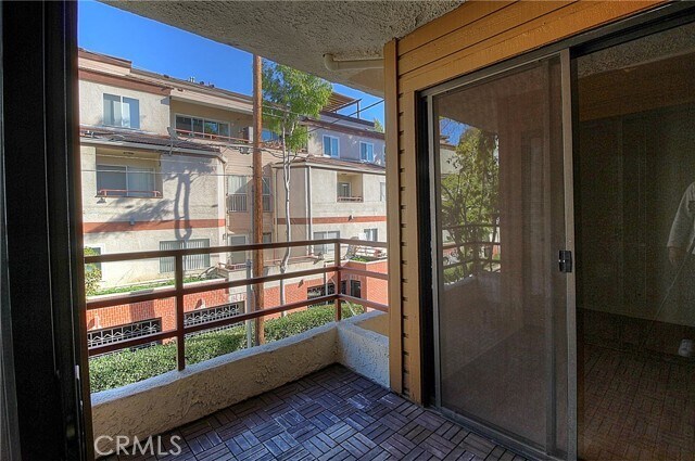 Building Photo - 400 N Louise St