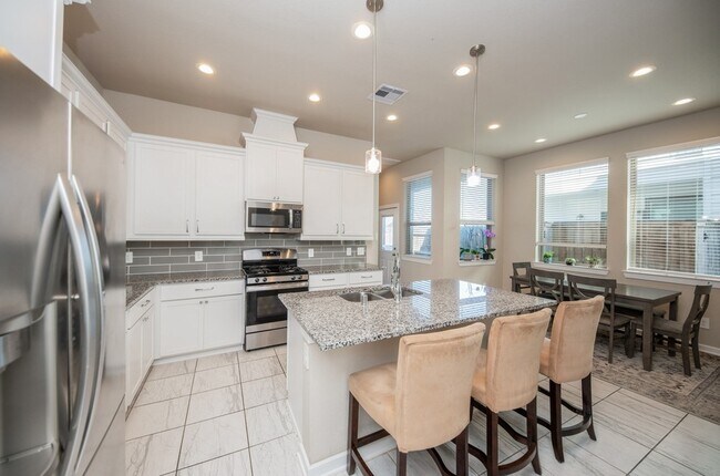 Building Photo - 1539 Rustling Creek Dr