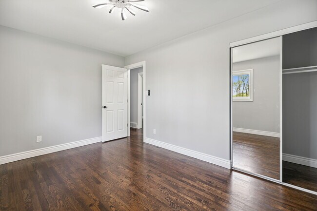 Building Photo - 4641 E 13th Pl