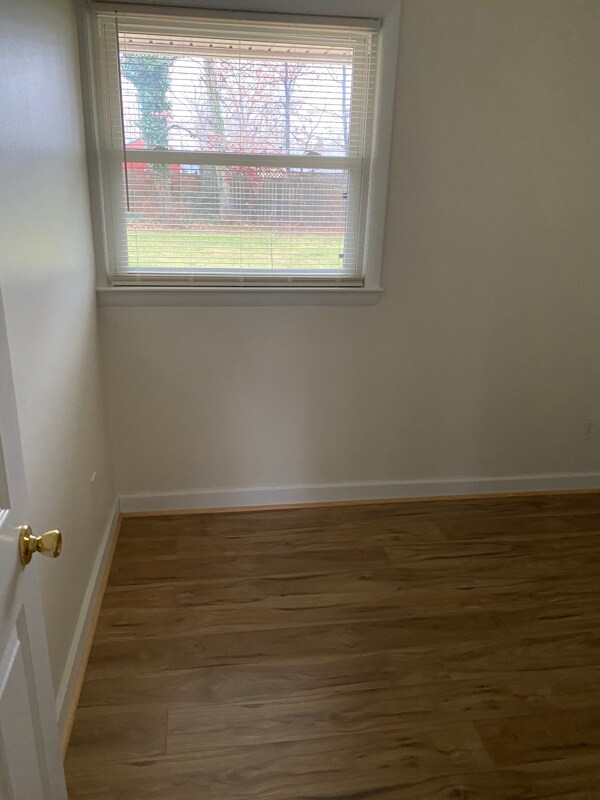 Building Photo - 14913 Ritchie Rd