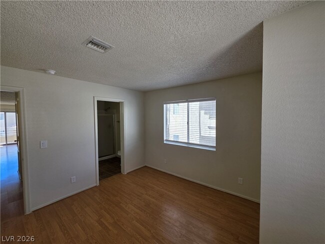 Building Photo - 2200 Highpointe Dr