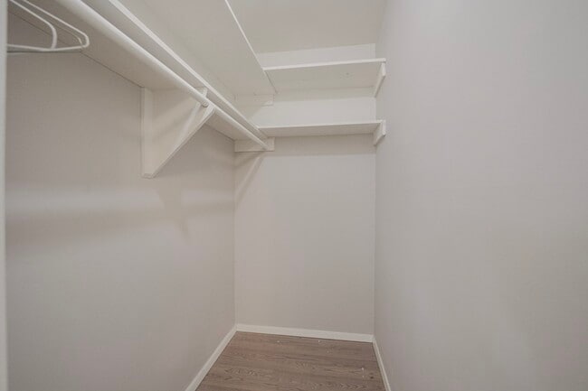 Building Photo - 9811 Mango St
