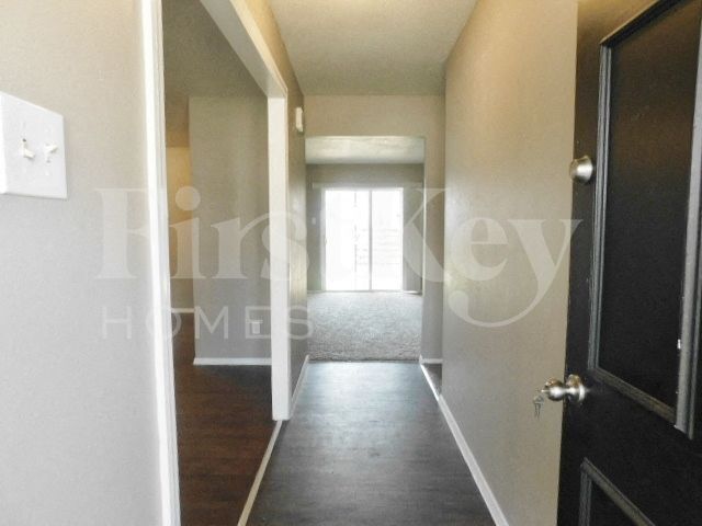 Building Photo - 2030 E Humes Ln