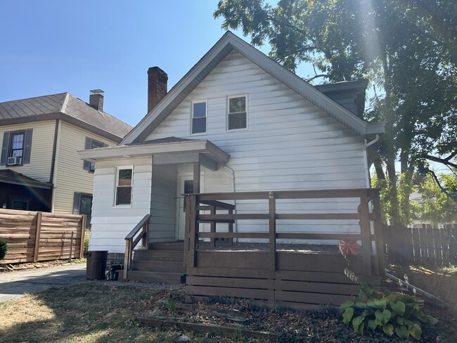 Building Photo - 5722 Bridgetown Rd
