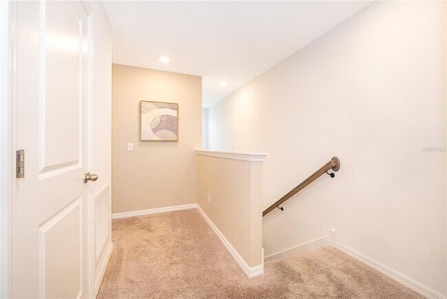 Building Photo - 1013 Plantation Ln