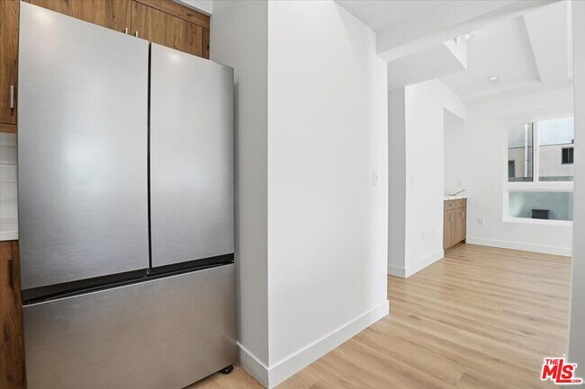 Building Photo - 1820 Prosser Ave