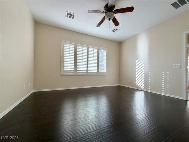 Building Photo - 6071 Saddle Horse Ave