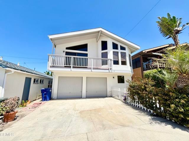 Building Photo - 125 Van Nuys Ave