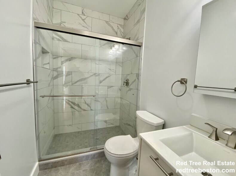 Building Photo - 167 Hampshire St