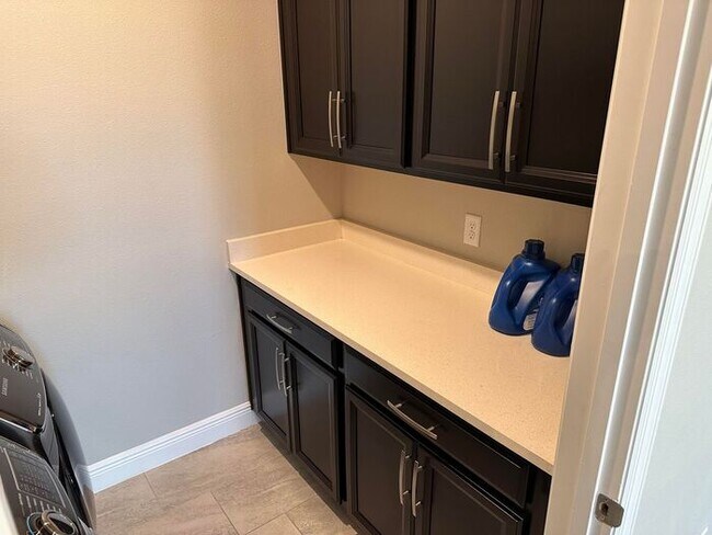 Building Photo - Beautiful home in Estates at Parkside