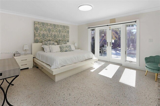 Building Photo - 1410 Polk St