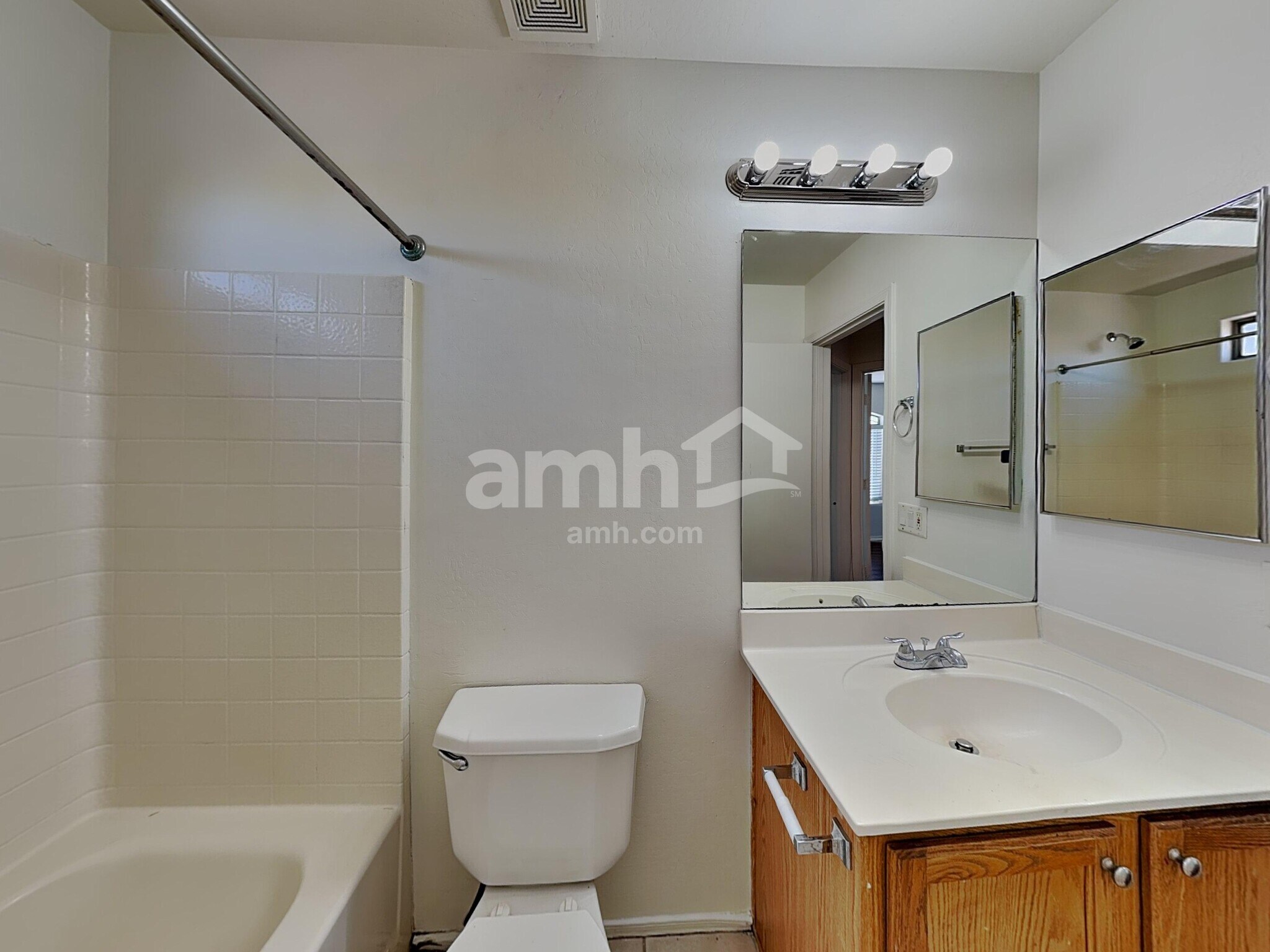 Building Photo - 7364 W Ocotillo Rd