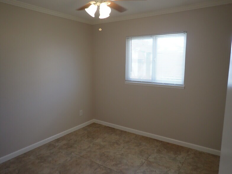 Building Photo - 1455 Transite Ave