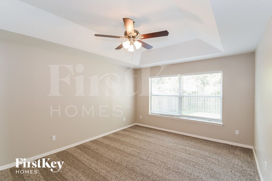 Building Photo - 161 Johns Glen Dr