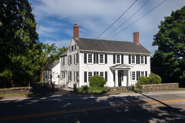 Building Photo - Amazing, Rarely Available Farmhouse with Carriage House and Garage