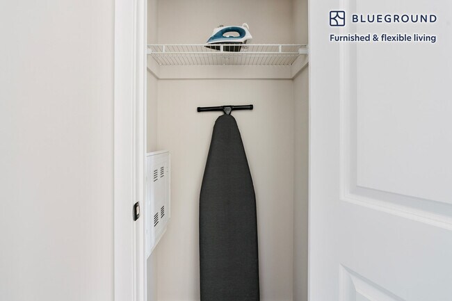 Building Photo - 1200 N Veitch St