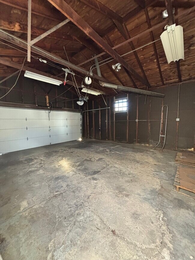 Building Photo - 3748 S Wallace St
