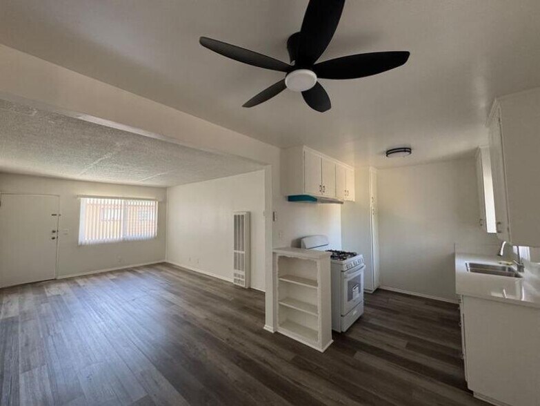 Interior Photo - Park Plaza