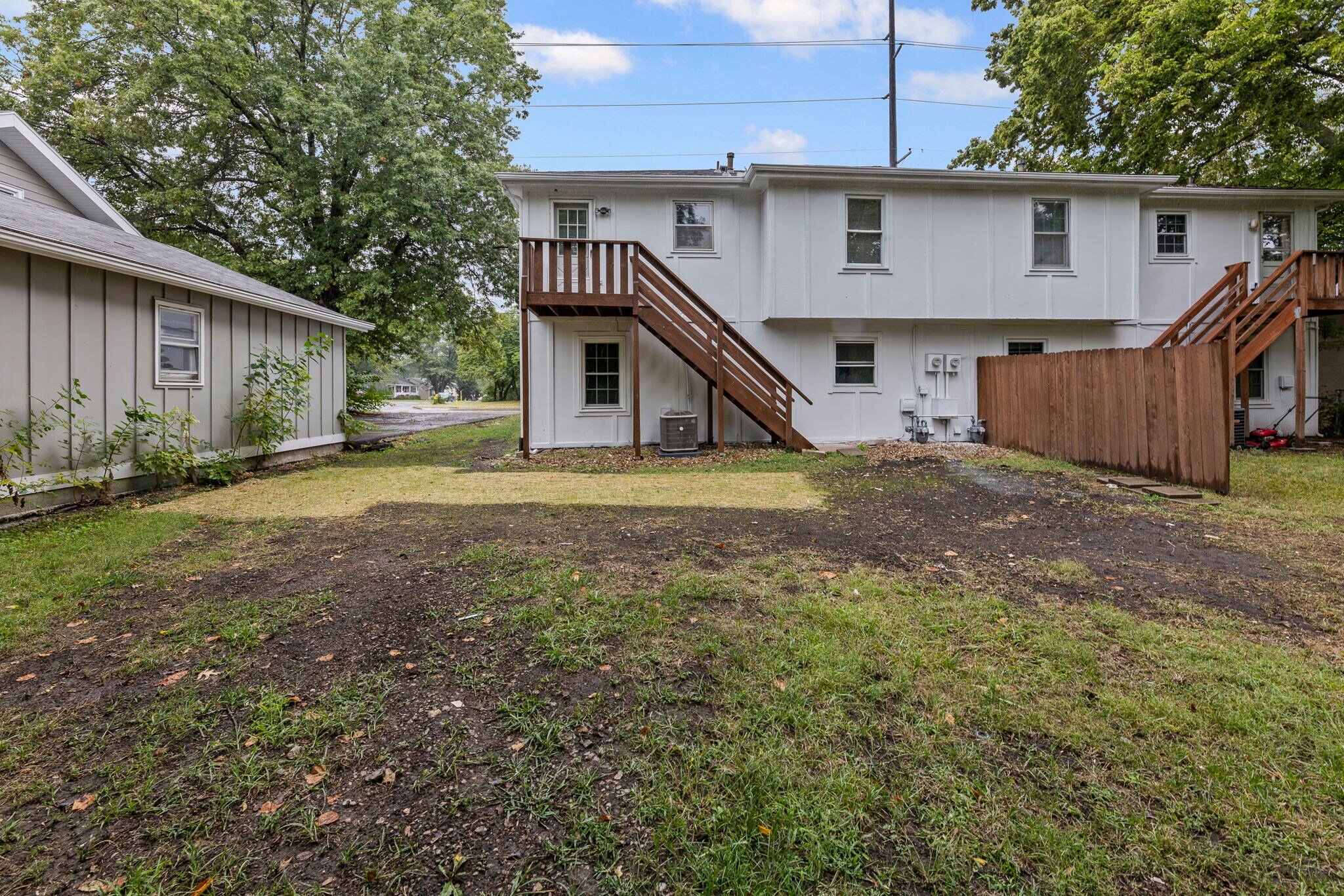 Building Photo - 226 S Ridgeview Rd
