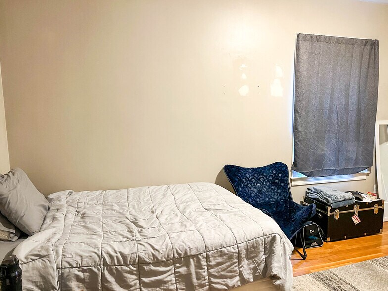 Building Photo - 23 Saint Lukes Rd