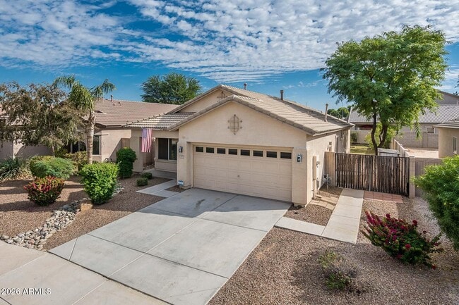 Building Photo - 11851 W Washington St