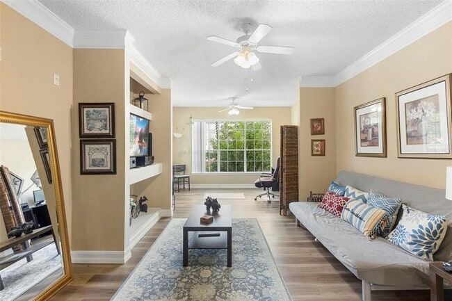 Building Photo - 13016 Plantation Park Cir
