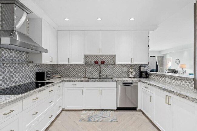 Building Photo - 201 Crandon Blvd