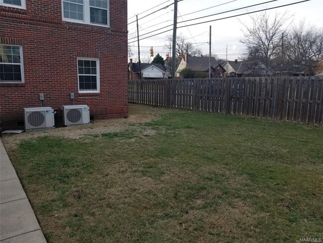 Building Photo - 301 N Capitol Pkwy