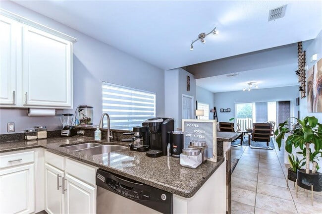 Building Photo - 8507 Sandpiper Ridge Ave