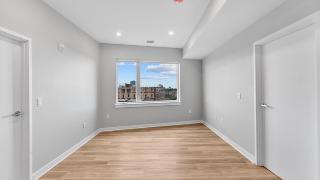 Building Photo - 475 Communipaw Ave