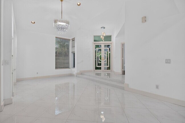 Building Photo - 7087 NW 78th Pl