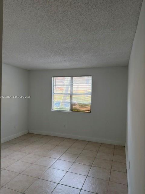 Building Photo - 1231 SW 46th Ave