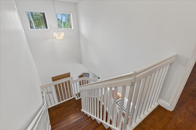 Building Photo - 3544 Lakewood Pl