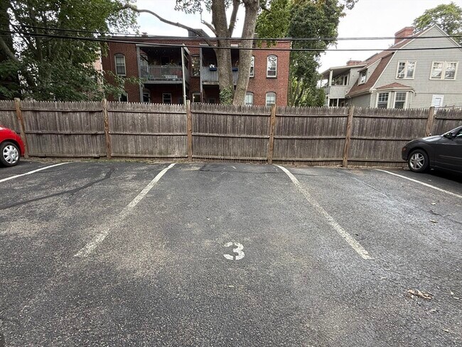 Building Photo - 145 Englewood Ave