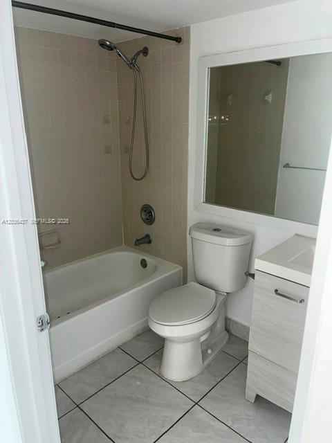 Building Photo - 15545 Miami Lakeway N