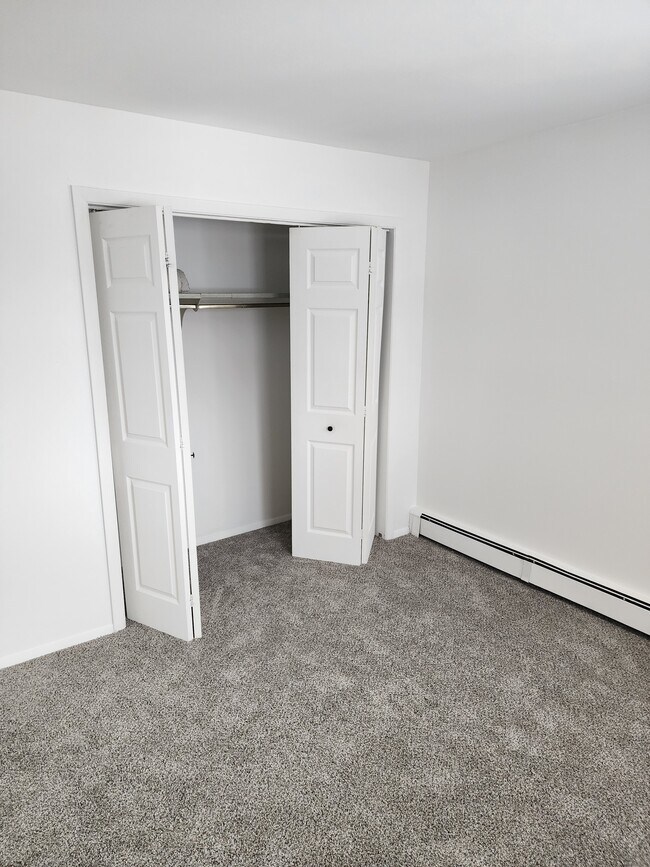 Building Photo - 1864 Murphy Woods Rd