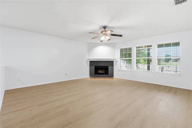 Building Photo - 417 Niagara Falls Dr