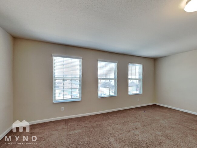 Building Photo - 9627 Bricewood Oak