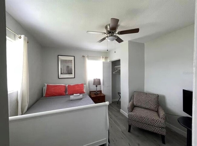 Building Photo - 16900 SW Lincoln St