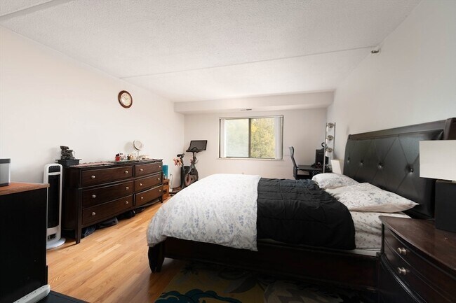Building Photo - 2500 Mystic Valley Pkwy