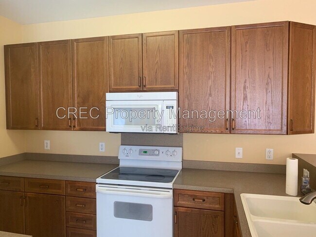 Building Photo - 1415 Belcourt Ln