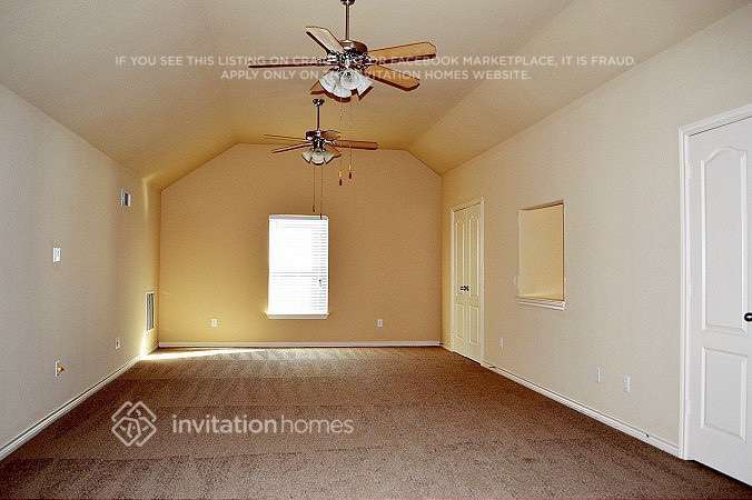 Building Photo - 1147 Clairemont Ln
