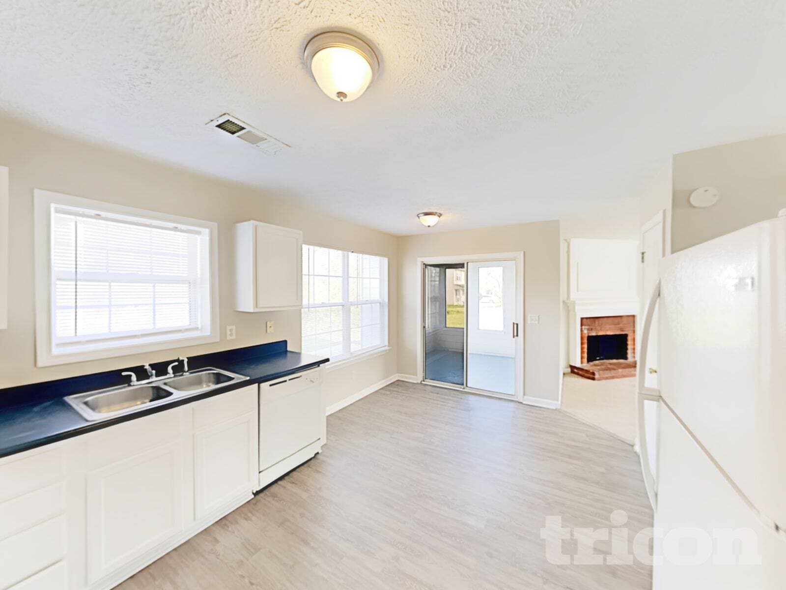 Building Photo - 936 Edgewood Ln