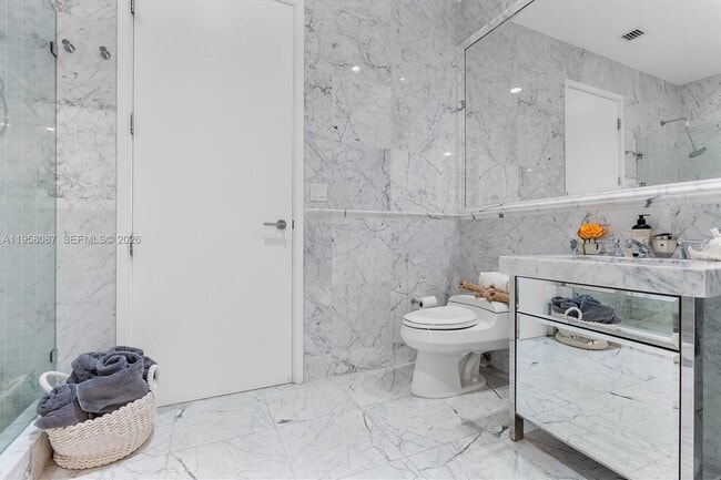 Building Photo - 17475 Collins Ave