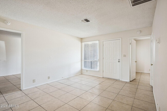 Building Photo - 9001 W Elm St