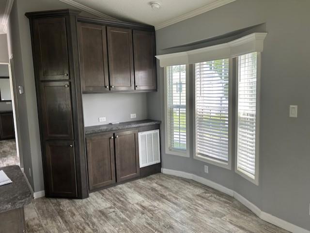 Building Photo - 6941 MacDonald Ct