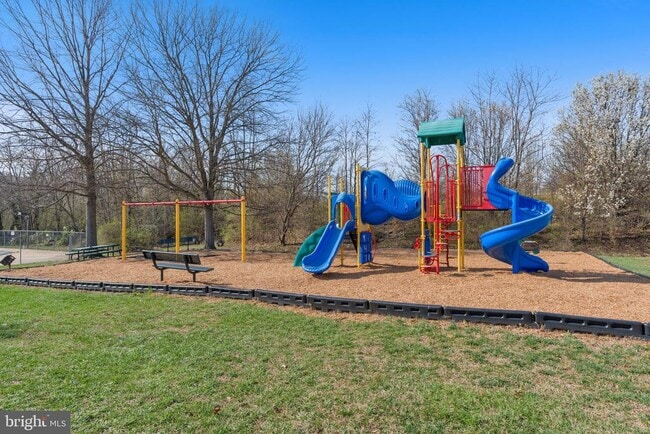 Building Photo - 6011 Curtier Dr