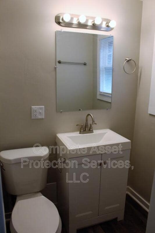 Building Photo - 7326 W Taft St