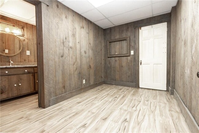 Building Photo - 1365 Timberland Dr