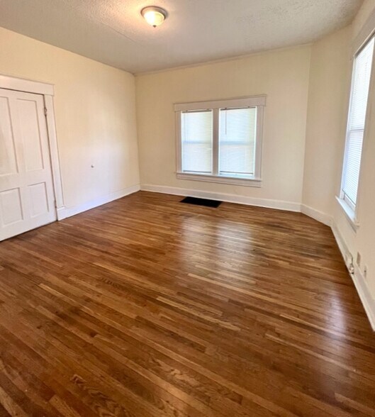 Building Photo - 1130 W Atlantic St